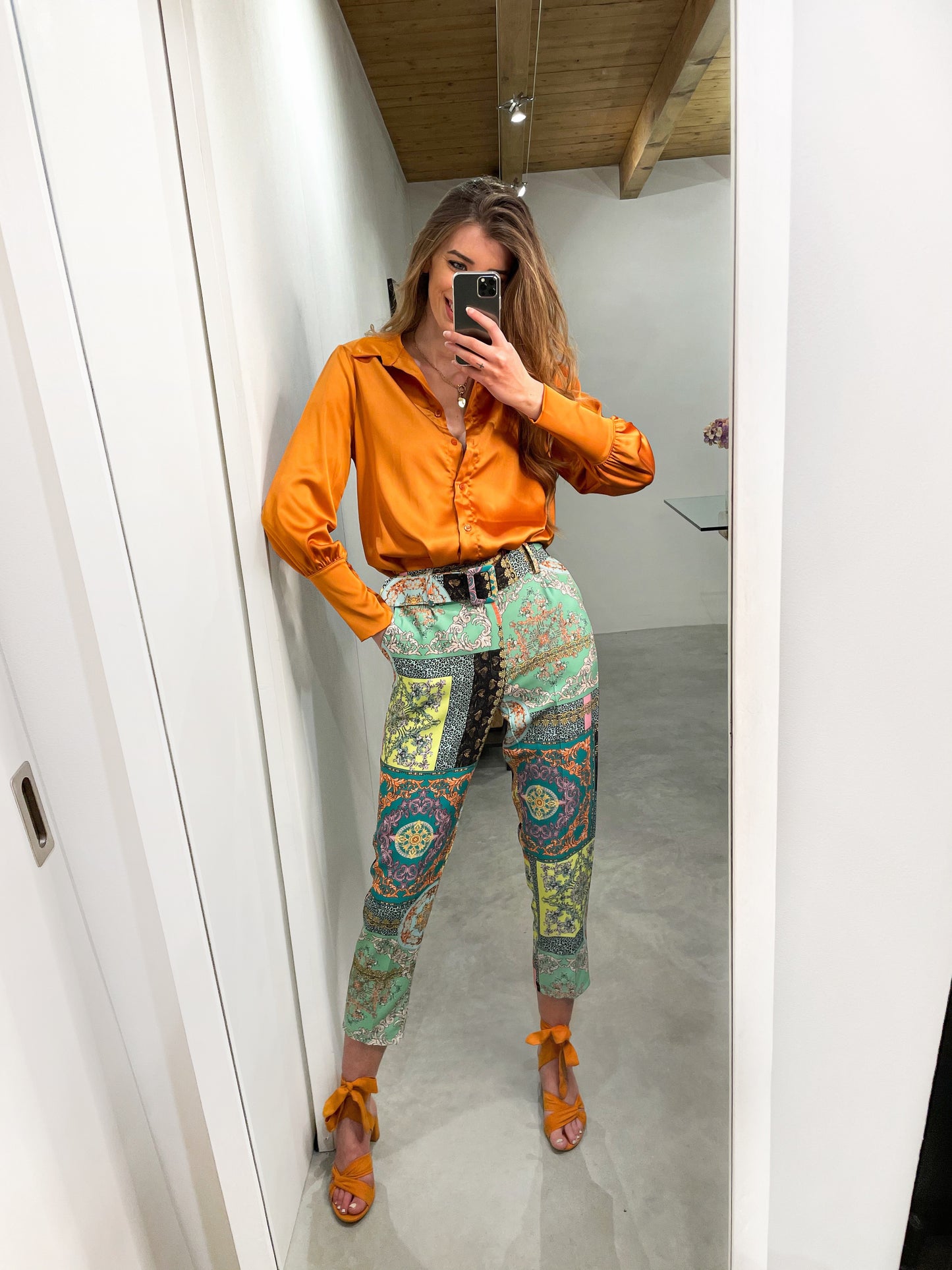 Camicia satin arancione